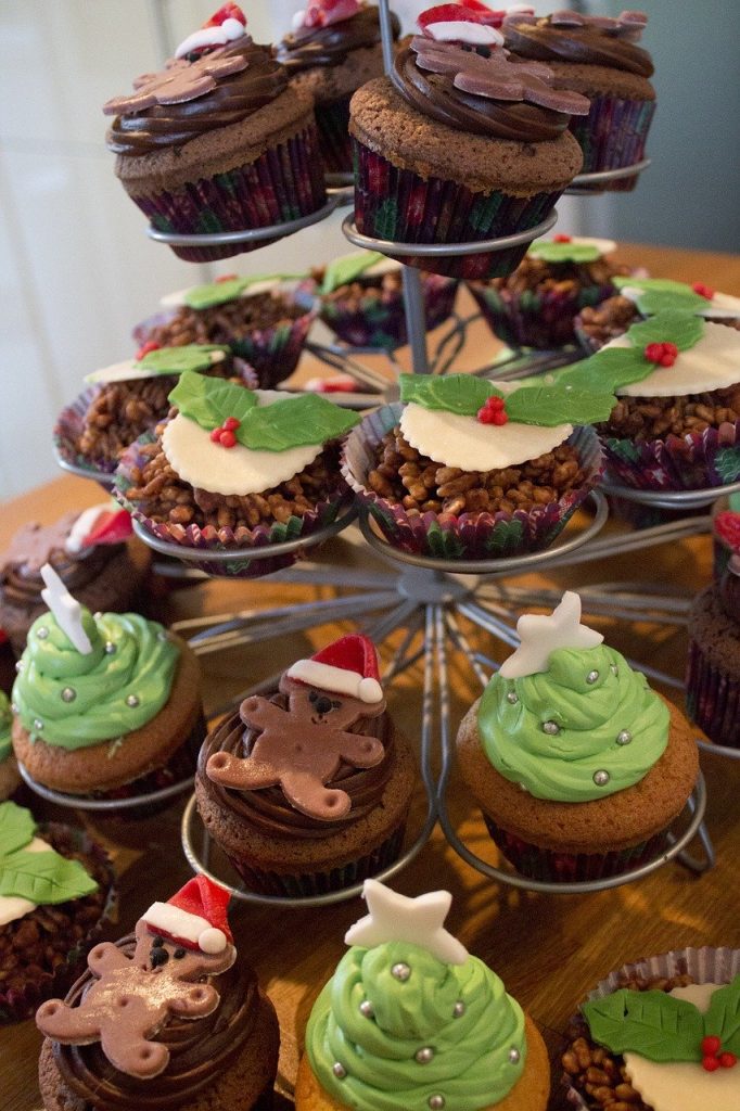 Decorative Christmas Cupcakes